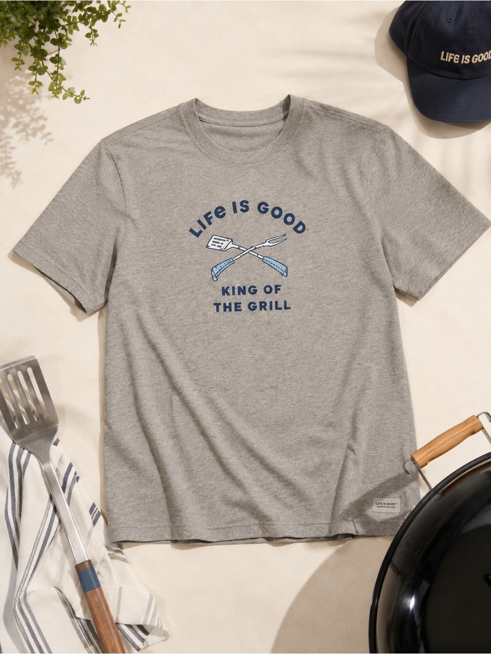 Life Is Good King of the Grill BBQ Graphic Tee Gray Dad Shirt XL